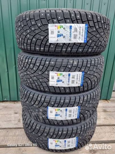 Triangle IcelynX TI501 215/55 R17