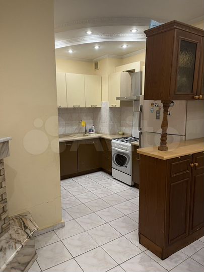 Дом 280 м² на участке 1 сот.