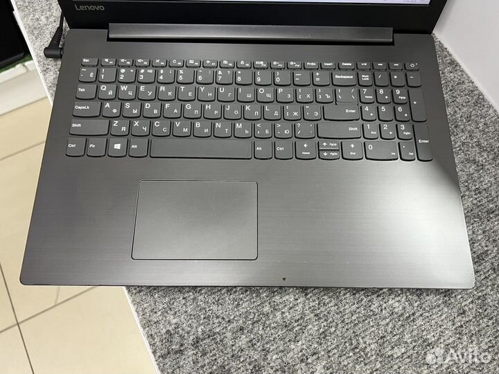 Лаконичный ноутбук Lenovo IdeaPad 320-15ACL AMD A6