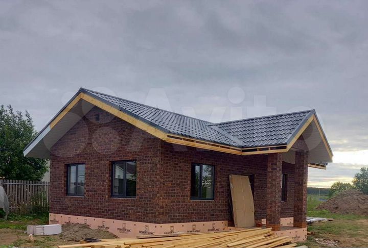 Дом 63 м² на участке 8 сот.