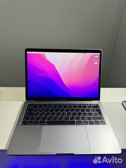Apple macbook pro 2017 16 256gb