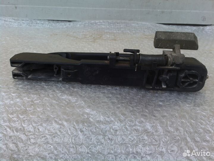 Рено Лагуна 2 ручка передней правой двери