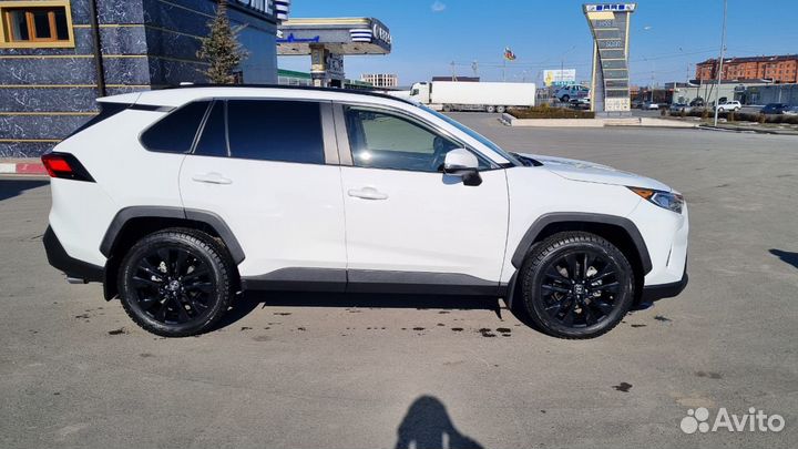 Toyota RAV4 2.5 AT, 2018, 94 000 км