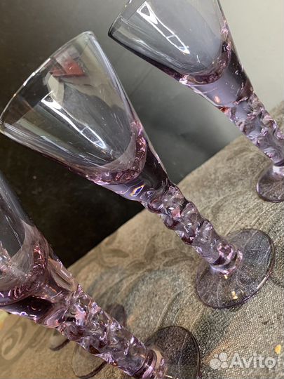 Рюмки и графин. Александритовое стекло
