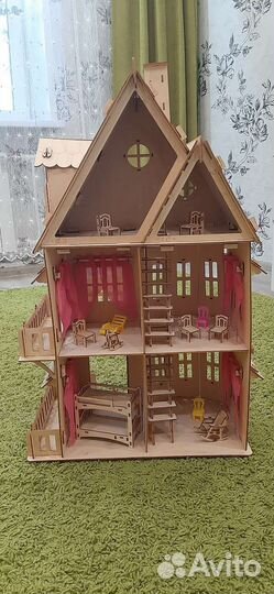 Домик кукольный