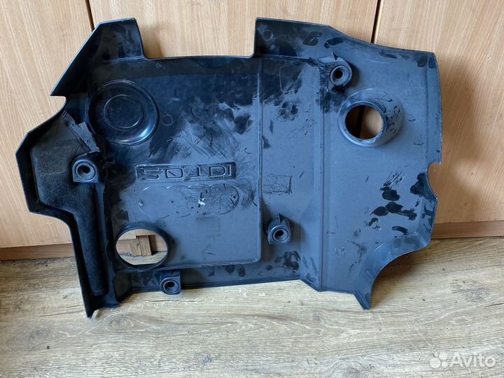 Audi a6 c6 декоративная накладка двигателя