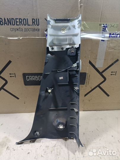 Обшивка салона левая нижняя Honda Stepwgn RF3