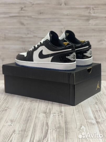 Nike jordan 1