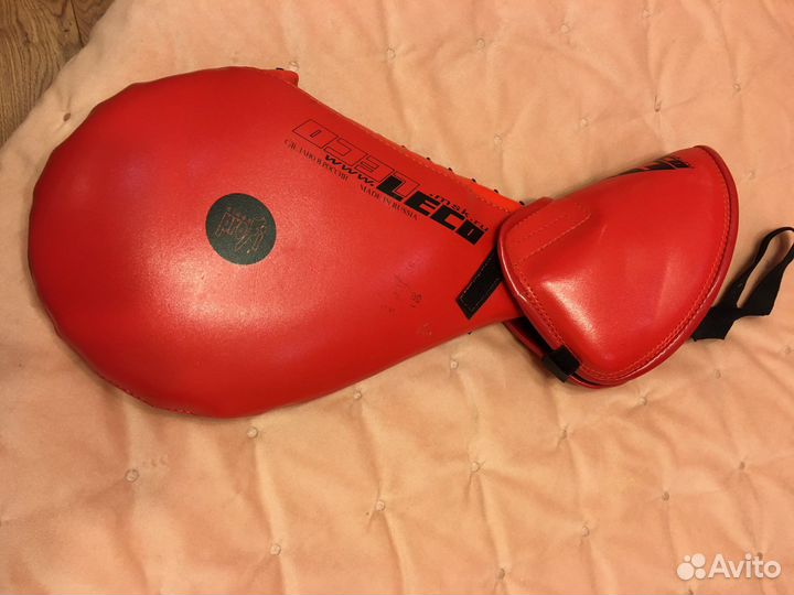 Лапа ракетка