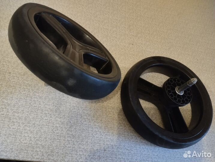 Колеса р 16 и р20 для коляски и для велосипеда