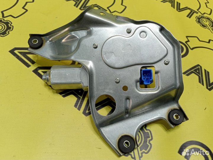 Моторчик заднего дворника задний Subaru