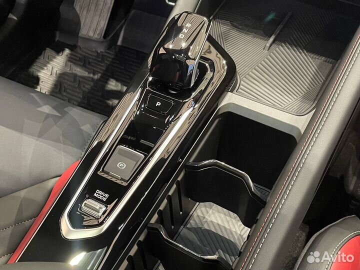 Geely Coolray 1.5 AMT, 2023