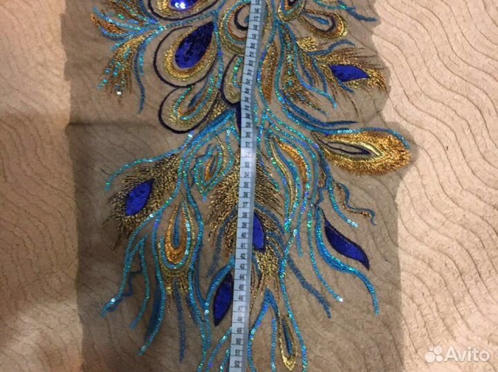 Вышитая аппликация