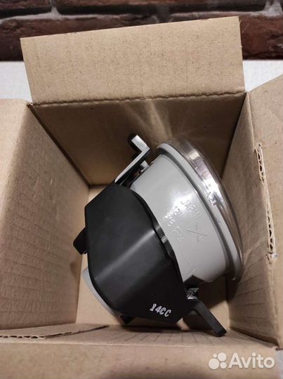 Противотуманная фара Toyota, Lexus 81211-47010