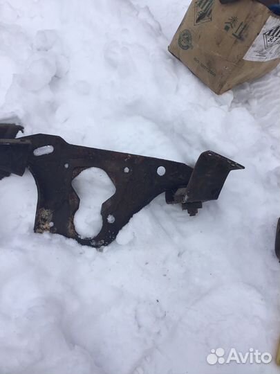 Чехлы на сидения и навесное на двс на УАЗ-3909