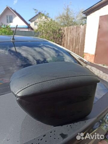 Подлокотник в машину