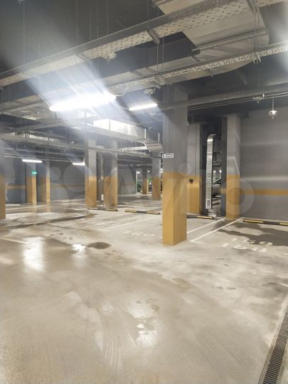 Машиноместо, 14 м²