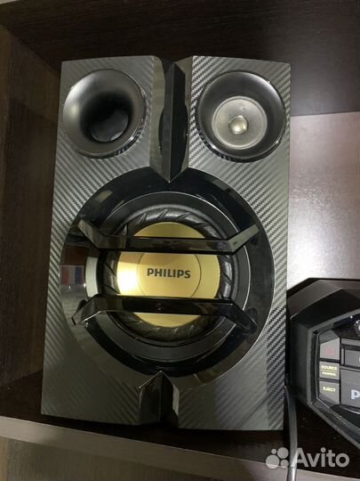 Музыкальный центр philips