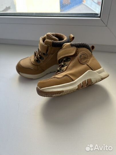 Ботинки детские 22