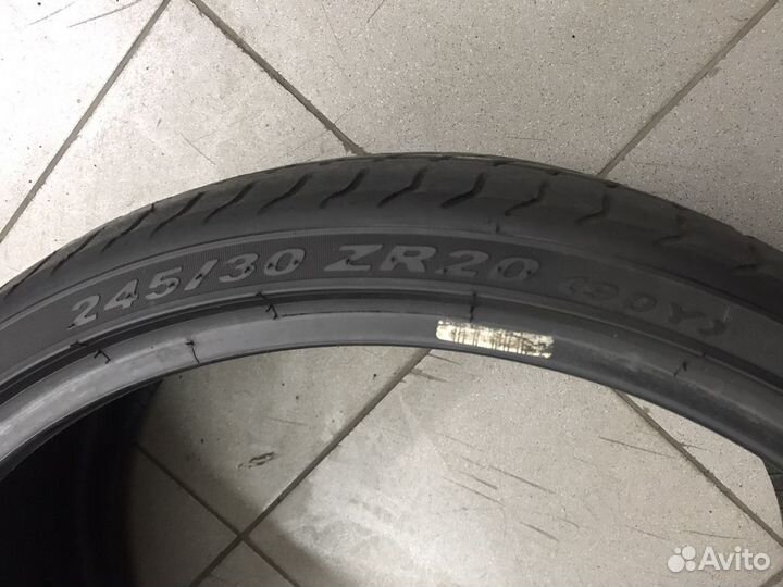 Pirelli P Zero 245/30 R20