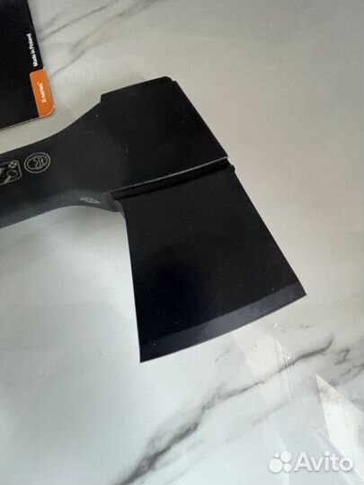 Топор fiskars x10