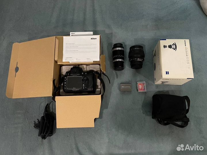 Зеркальный фотоаппарат Nikon D700 (body) Никон д