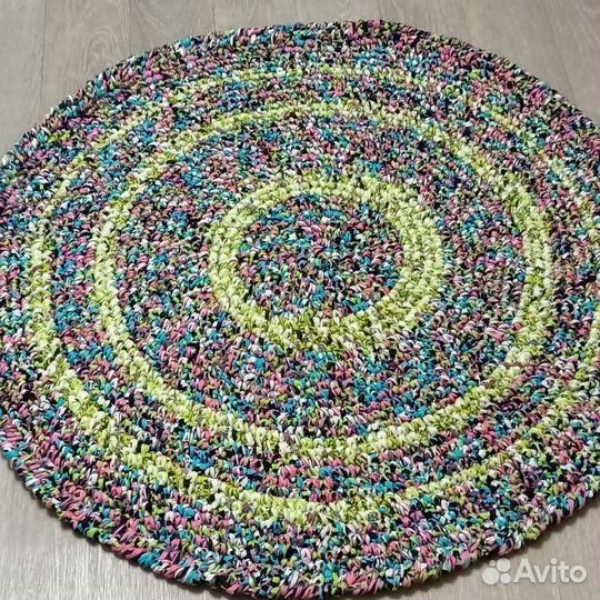 Ковер из трикотажной пряжи