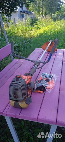 Коса Oleo-Mac Спарта25