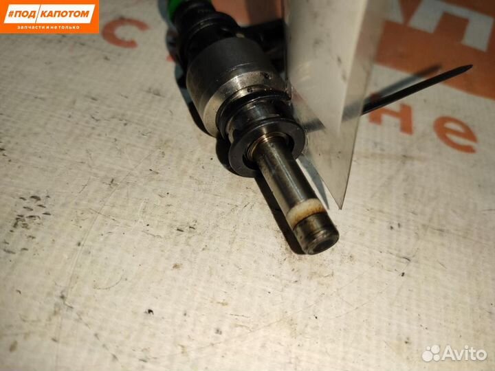 Форсунка топливная Audi A6 4G/C7 2014 06E906036Q