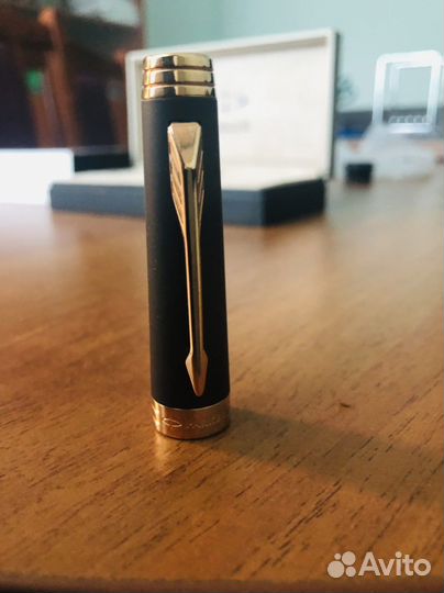 Ручка-роллер Parker Premier T560, Lacquer Black GT