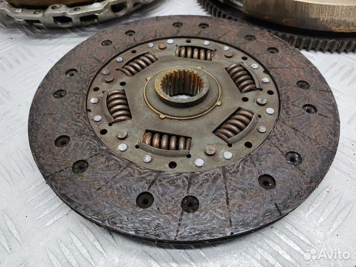 Маховик для BMW 3-Series (E90/E91/E92/E93)