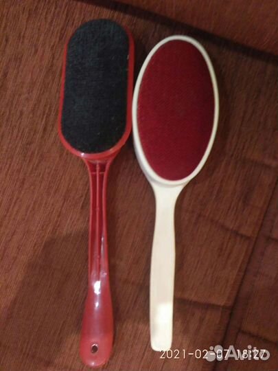 Расческа, массажная щетка