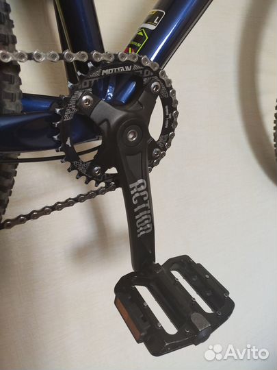 Велосипед GT Avalanche Elite 29 (2018)