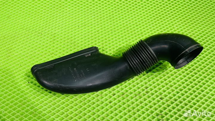 Патрубок воздуховод volvo S80 1998-2006