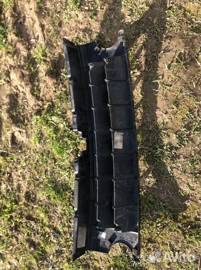 Решетка радиатора Discovery 3 чёрная