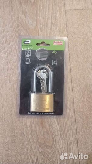 Замок навесной Standers с длинной дужкой 50x39 мм