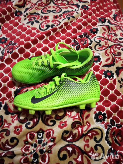 Футбольные бутсы