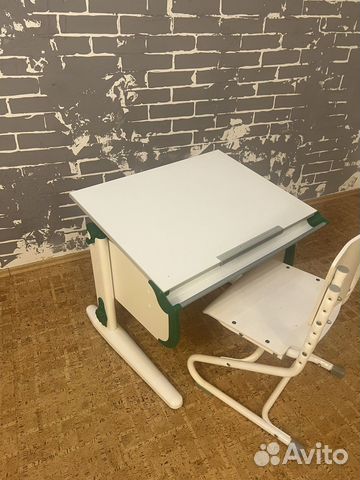 Детская парта со стулом дэми