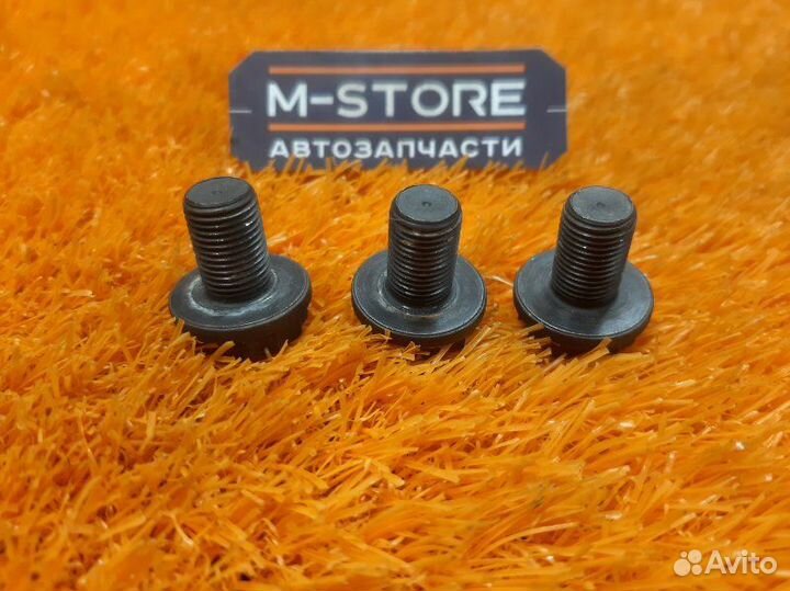 Болт гидротрансформатора Audi A5 8T cdnc 2010