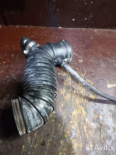 Патрубок mitsubishi lancer 4 4g15