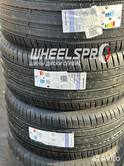 Michelin Pilot Sport 4 SUV 255/40 R21 и 265/40 R21 102Y