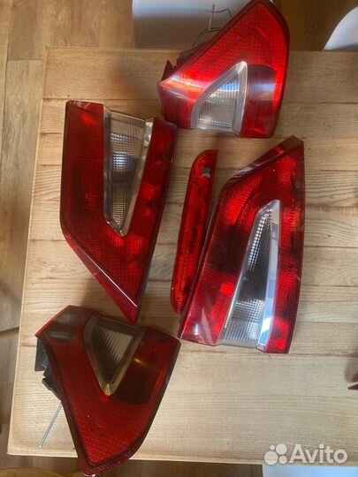 Задние фонари на ford galaxy 2008