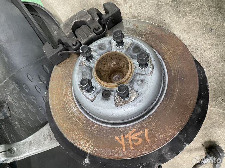 Тормоза передние BMW 528 F10