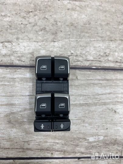 Блок клавиш стеклоподьемника Audi A6 4G2 chva 2011