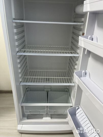 Холодильник Indesit st167.028