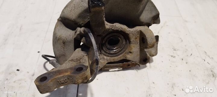 Кулак передний правый Hyundai-Kia Accent 2 (LC) LC