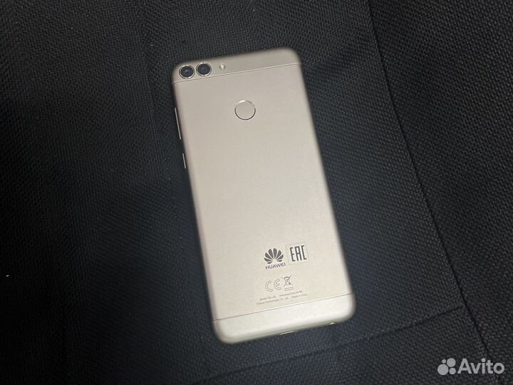 Huawei p smart fig lx1