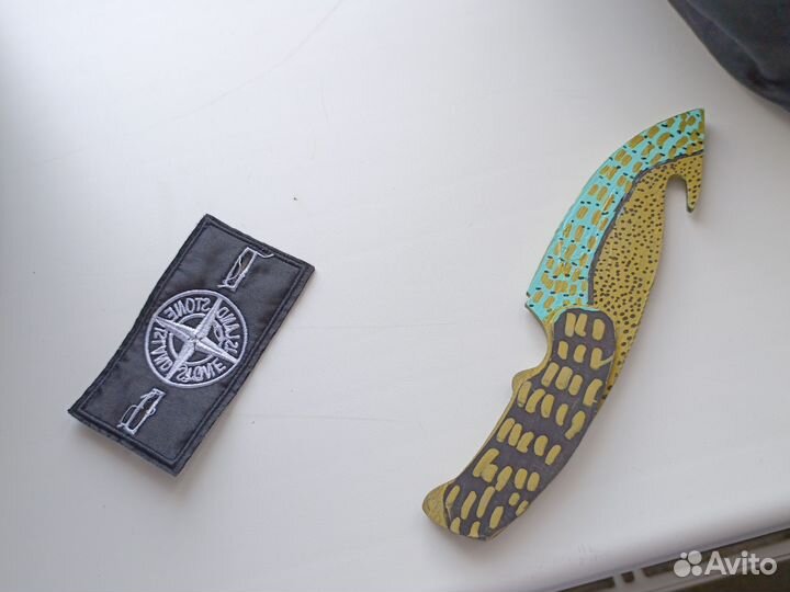 Деревянный нож и стоник