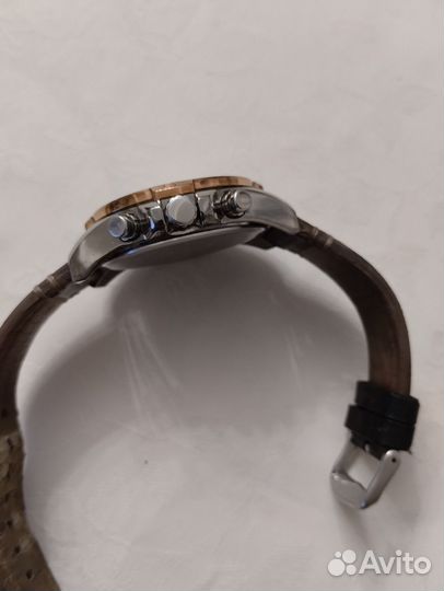 Продам часы