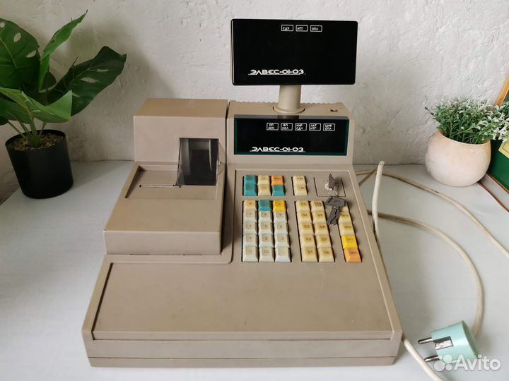 Винтажная касса из 90-х Элвес 01-03